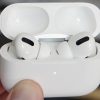 هدفون بی‌ سیم اپل مدل AirPods Pro همراه با محفظه شارژ